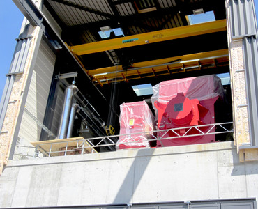 Hallenöffnung zum Einbringen der Maschinenkomponenten