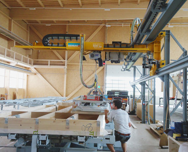 Konsolkran 500 kg mit integriertem Zuführschlauch