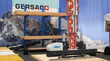 präsentation simi-stapelkran im material handling